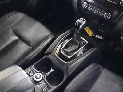 2022 Nissan X-Trail - Thumbnail