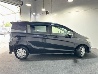 2012 Honda Freed - Thumbnail