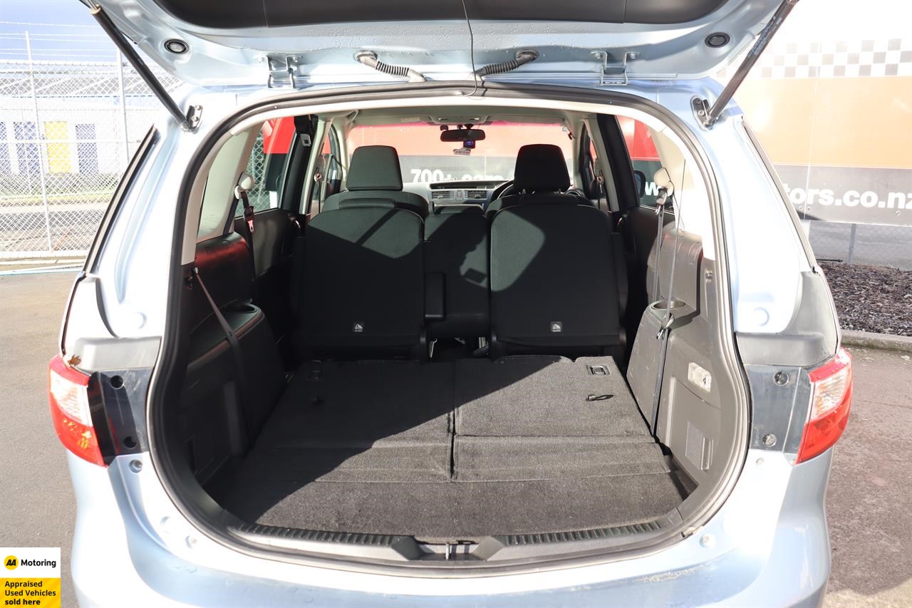 2013 Mazda Premacy