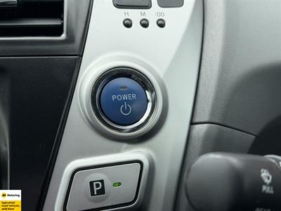 2013 Toyota Prius - Thumbnail