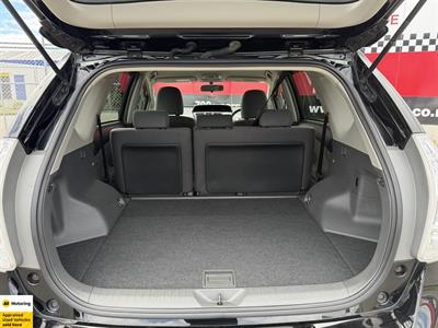 2013 Toyota Prius - Thumbnail