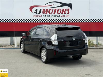 2013 Toyota Prius - Thumbnail