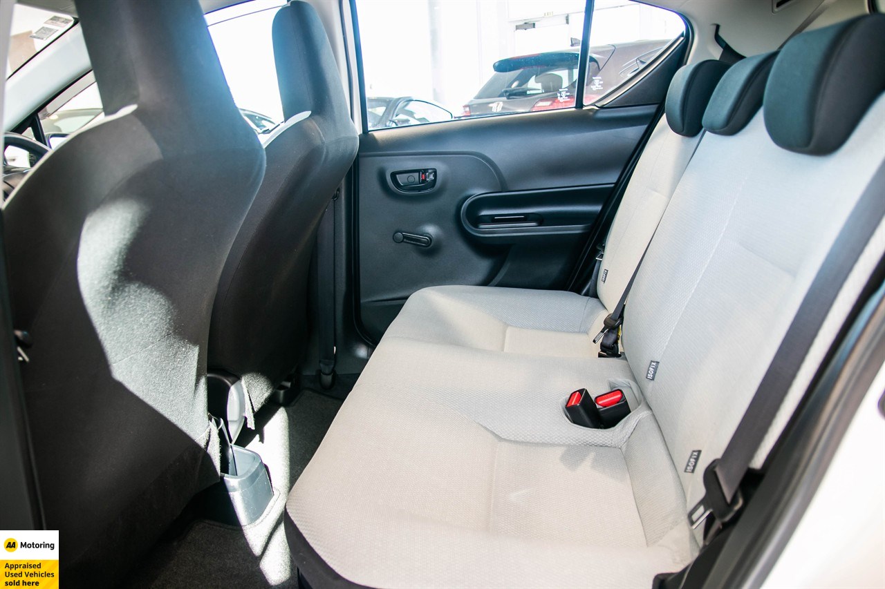 2015 Toyota Aqua