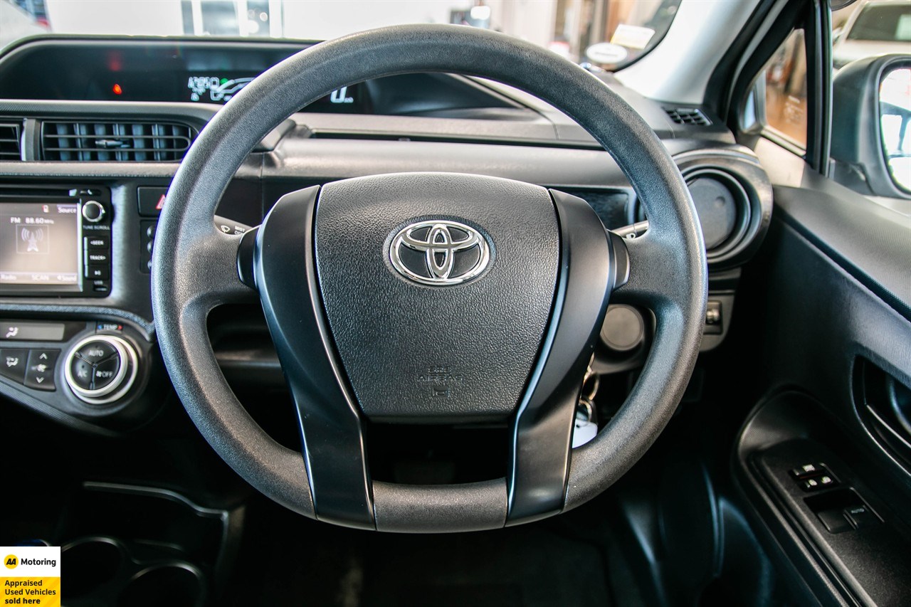 2015 Toyota Aqua