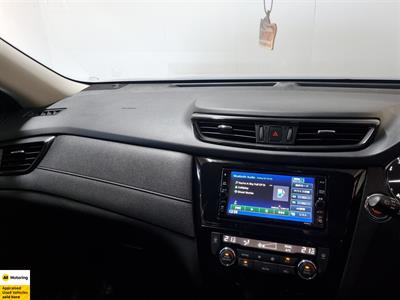 2020 Nissan X-Trail - Thumbnail