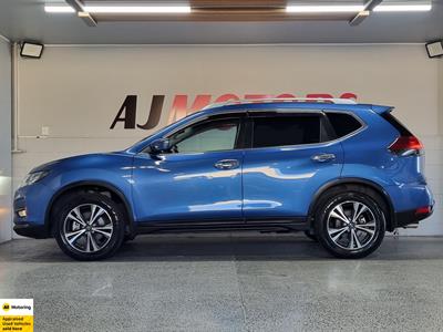 2020 Nissan X-Trail - Thumbnail