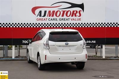 2012 Toyota Prius Alpha
