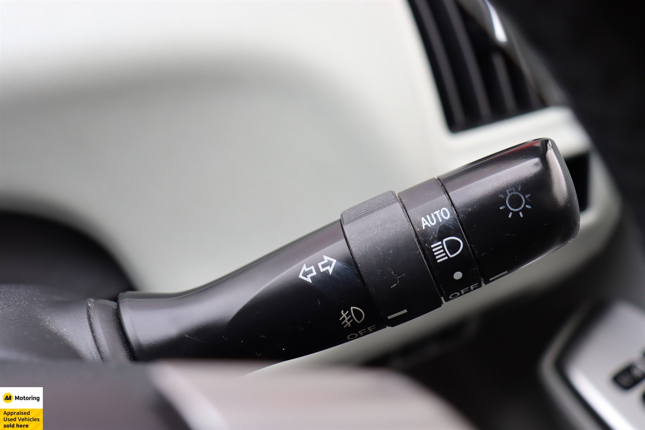 2012 Toyota Prius Alpha