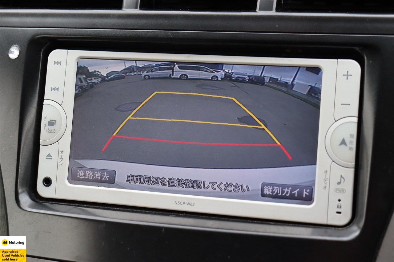 2012 Toyota Prius Alpha
