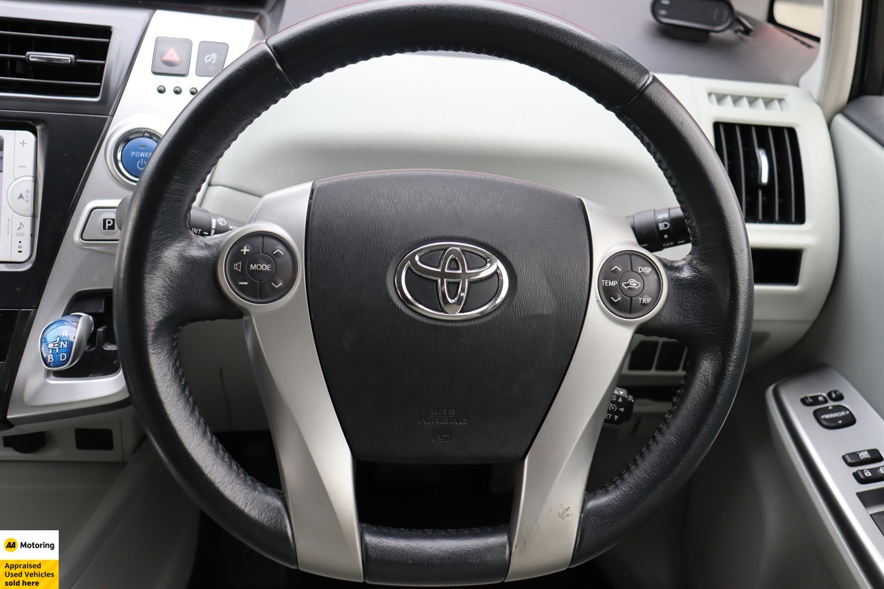 2012 Toyota Prius Alpha