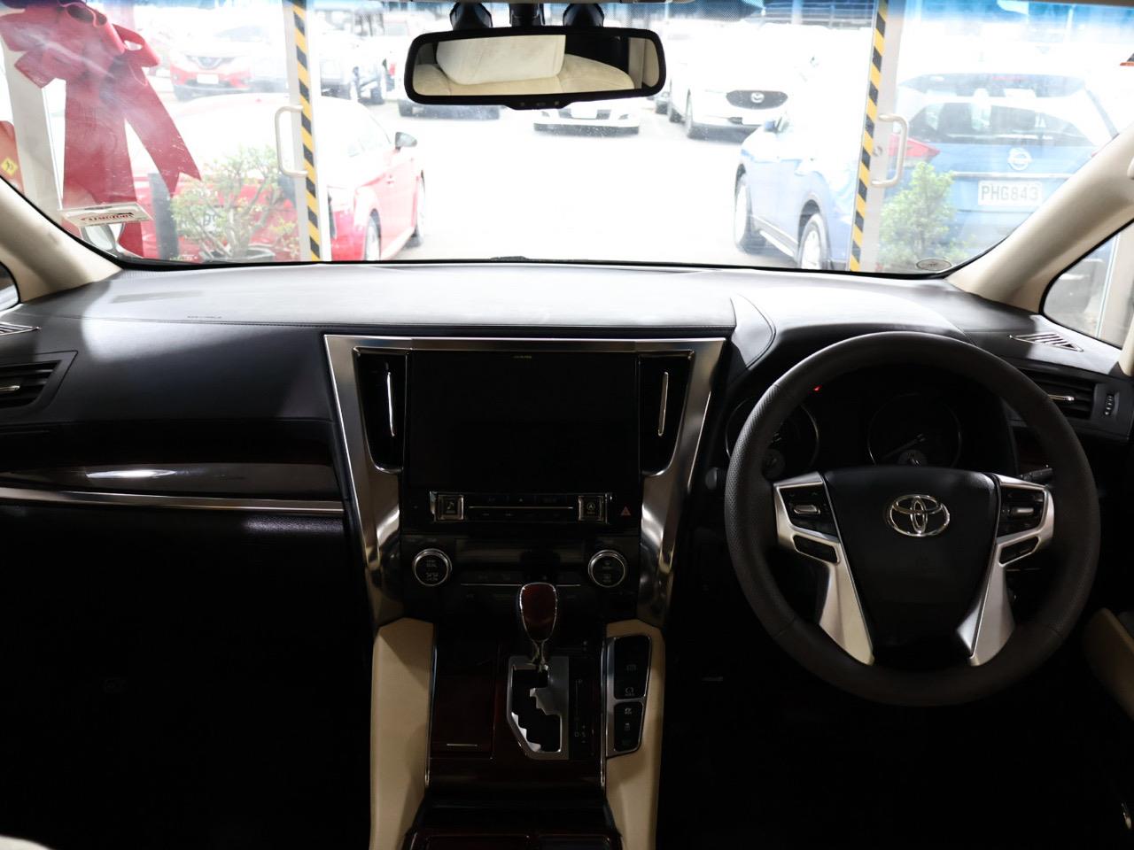 2015 Toyota Alphard