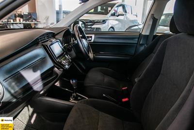 2015 Toyota Corolla - Thumbnail