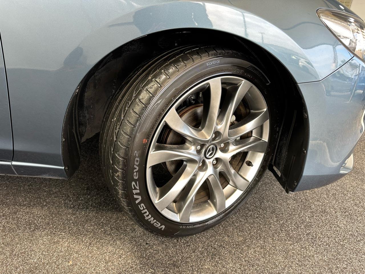2013 Mazda Atenza