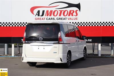 2018 Nissan Serena - Thumbnail