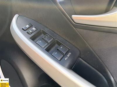 2013 Toyota Prius - Thumbnail