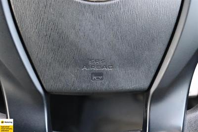 2014 Toyota Aqua - Thumbnail