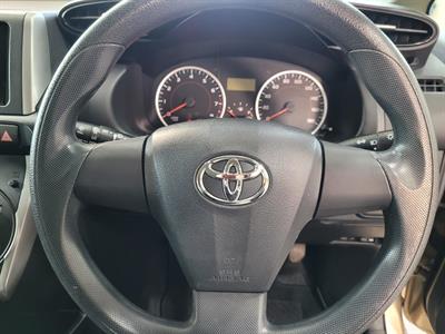 2013 Toyota Wish - Thumbnail