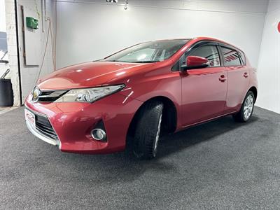 2014 Toyota Auris - Thumbnail