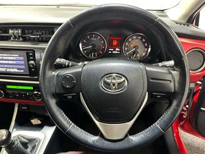 2014 Toyota Auris - Thumbnail