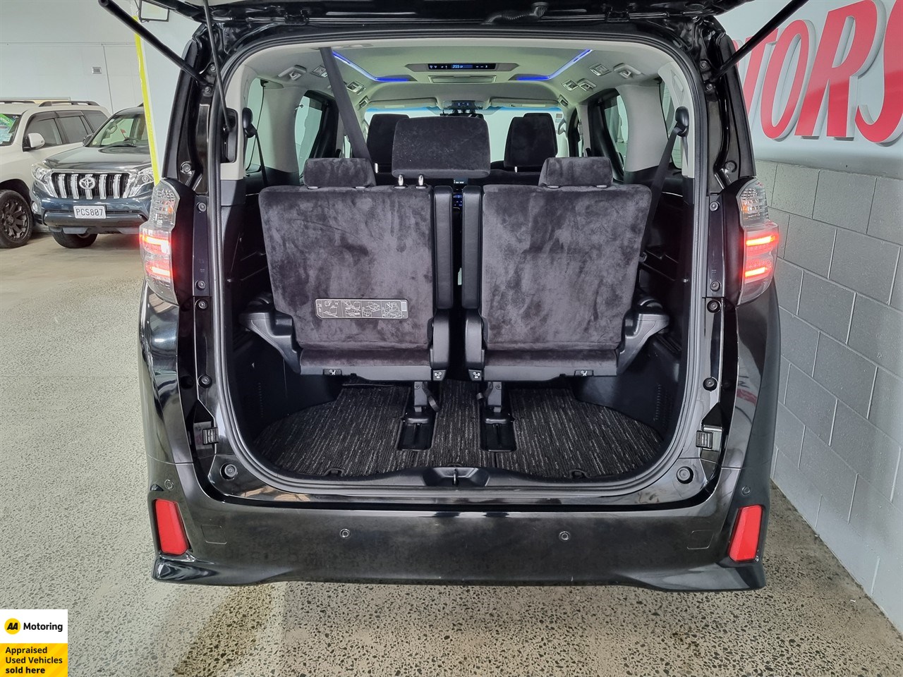 2017 Toyota Vellfire