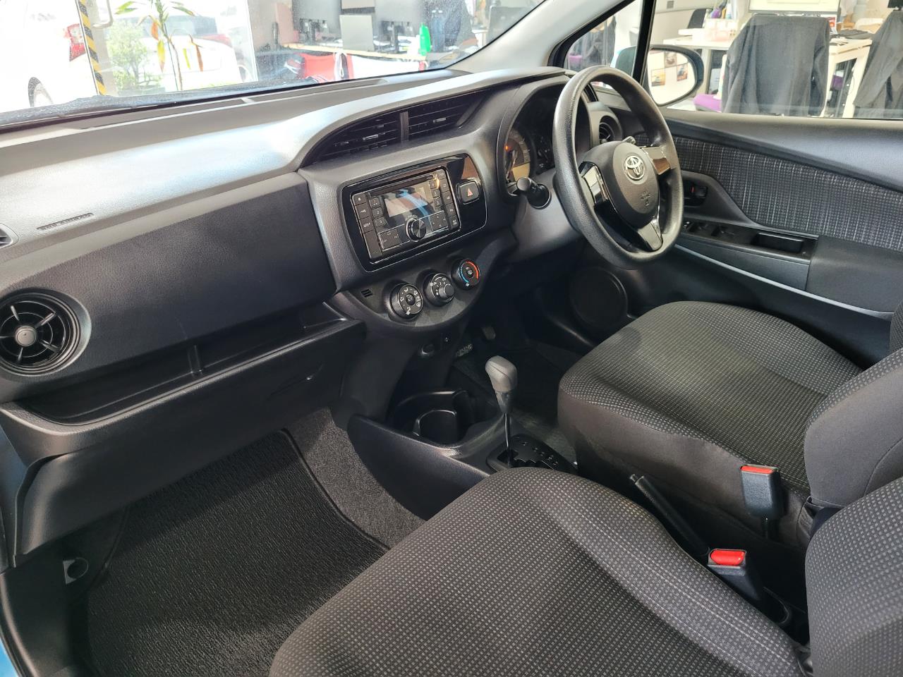 2017 Toyota Vitz