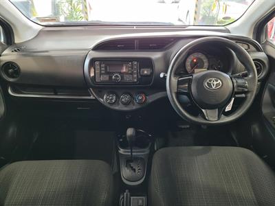 2017 Toyota Vitz - Thumbnail