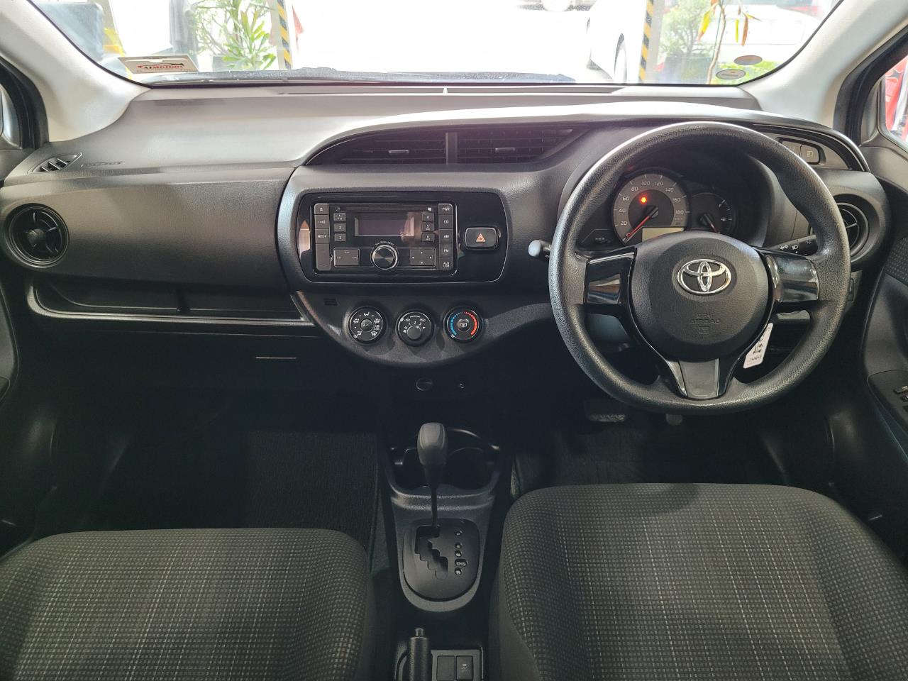 2017 Toyota Vitz