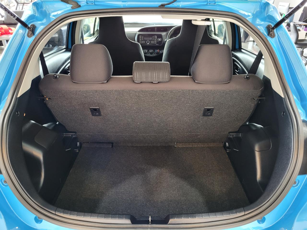 2017 Toyota Vitz