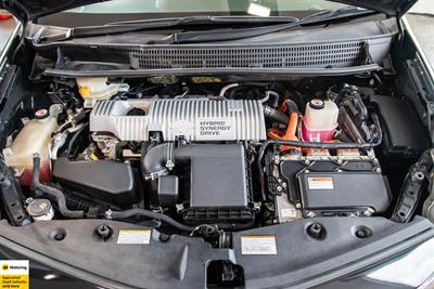 2018 Toyota Prius - Thumbnail