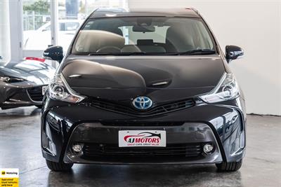 2018 Toyota Prius - Thumbnail