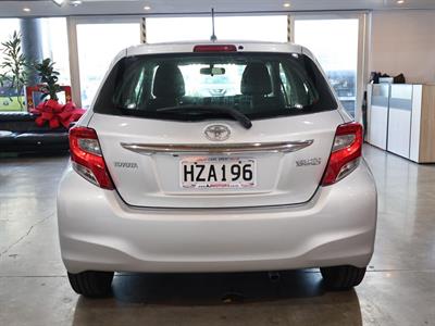 2015 Toyota Yaris - Thumbnail