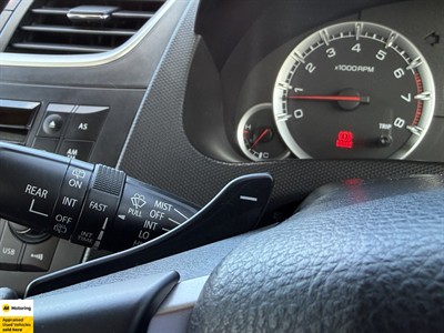 2015 Suzuki Swift - Thumbnail