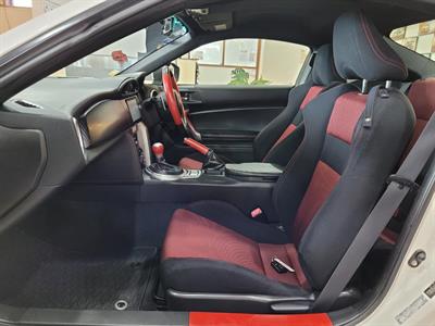 2013 Toyota 86 - Thumbnail