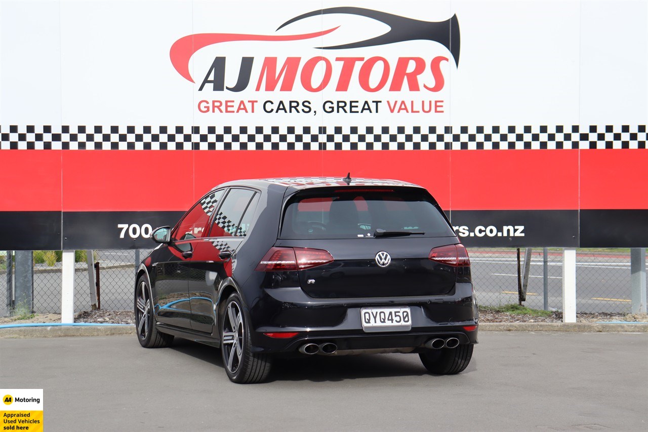 2014 Volkswagen Golf R