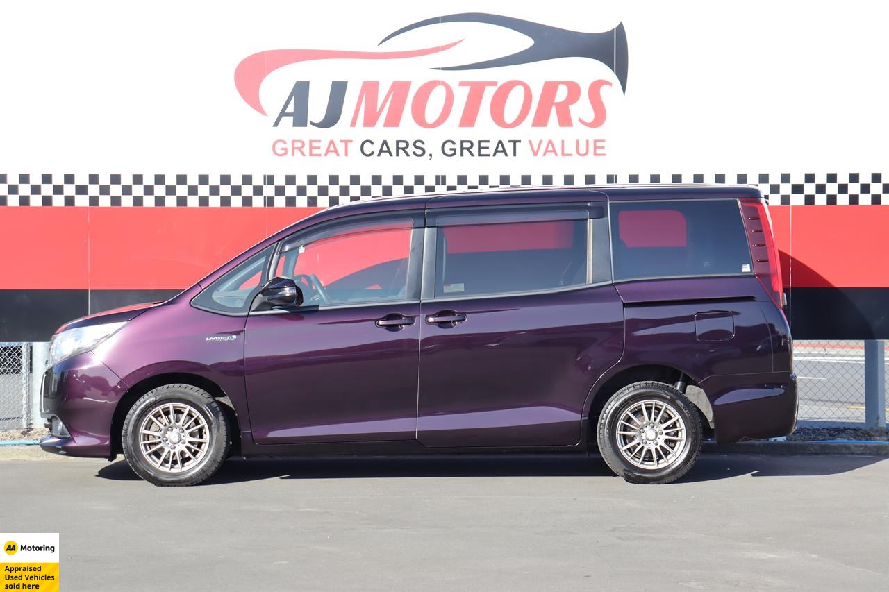 2015 Toyota Noah
