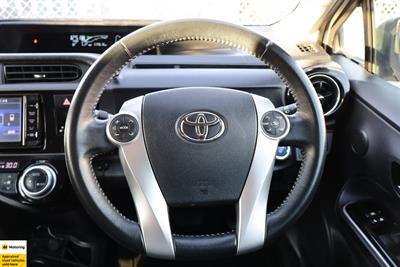 2015 Toyota Aqua - Thumbnail