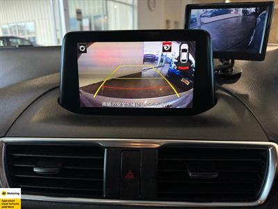 2016 Mazda Axela - Thumbnail