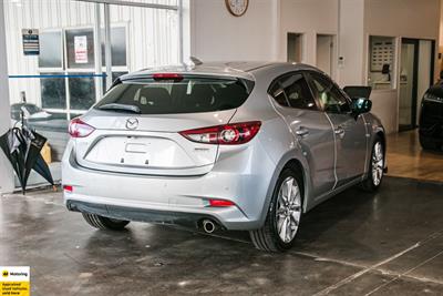 2016 Mazda Axela - Thumbnail