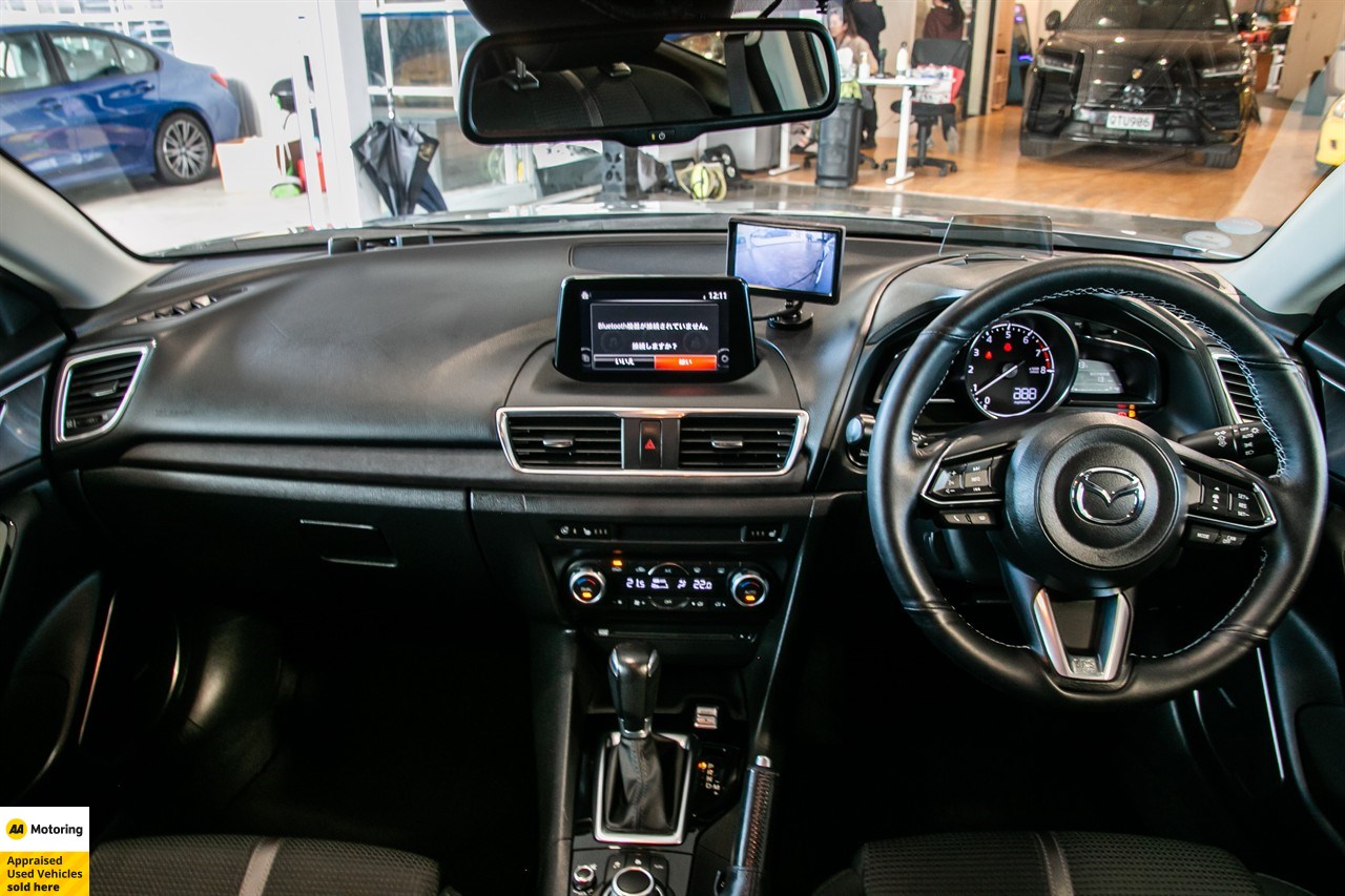 2016 Mazda Axela