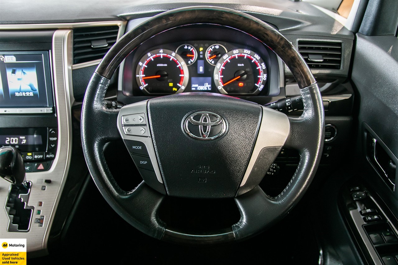 2014 Toyota Alphard