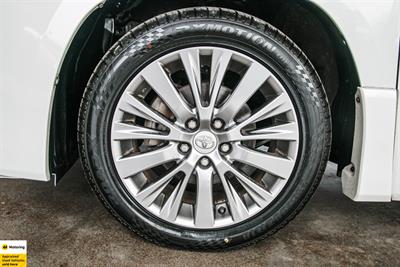 2014 Toyota Alphard - Thumbnail