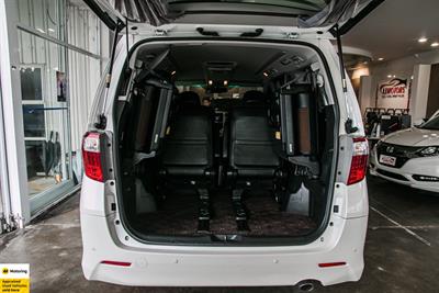 2014 Toyota Alphard - Thumbnail