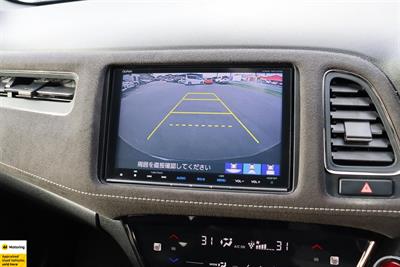 2017 Honda Vezel - Thumbnail