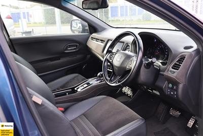 2017 Honda Vezel - Thumbnail