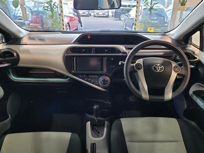 2012 Toyota Aqua - Thumbnail