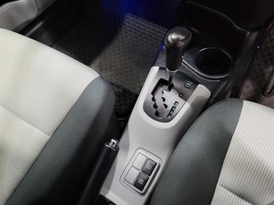 2012 Toyota Aqua - Thumbnail