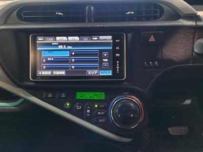 2012 Toyota Aqua - Thumbnail