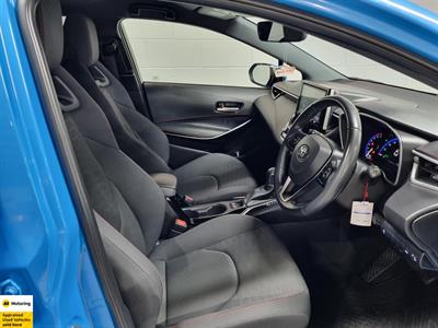 2018 Toyota Corolla - Thumbnail