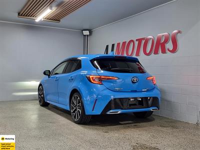 2018 Toyota Corolla - Thumbnail