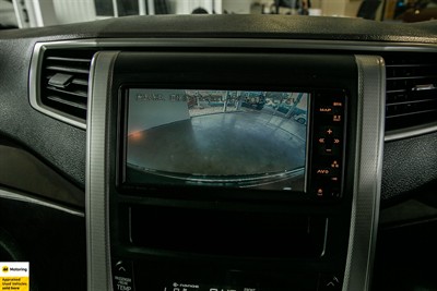 2013 Toyota Vellfire - Thumbnail